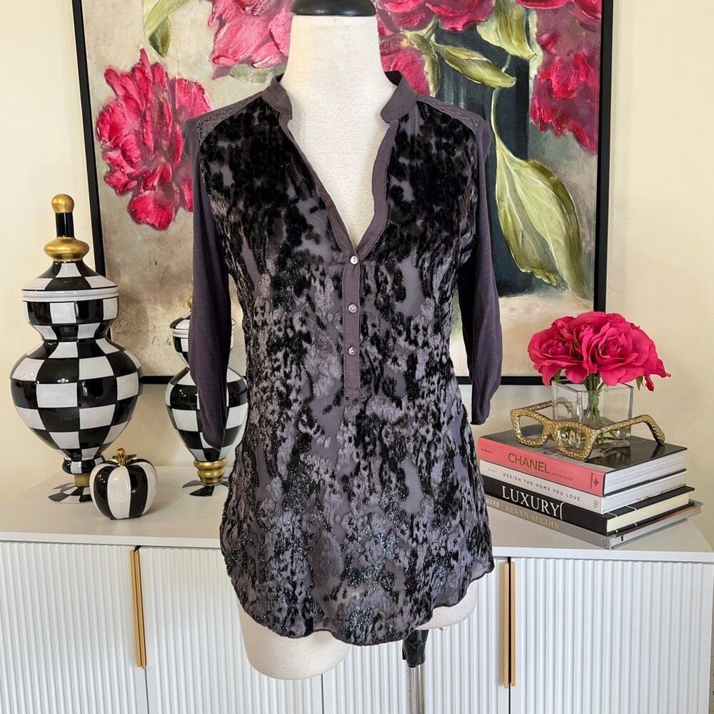 Anthropologie Tiny Vaha Velvet Leopard Burnout Tunic Blouse Black Purple Size XS